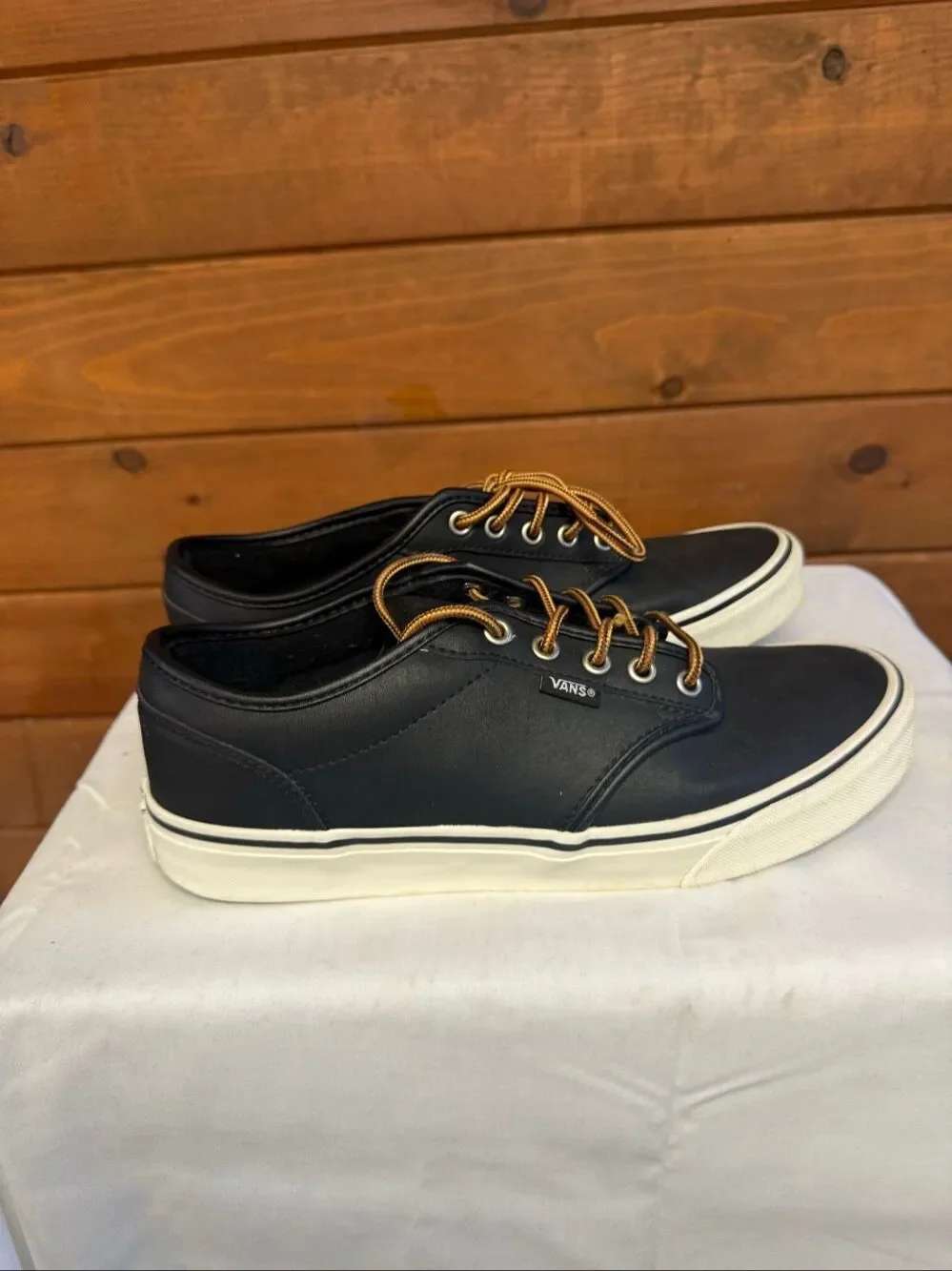 Vans Men’s  Atwood Leather Black  Sneakers  Sz 9
